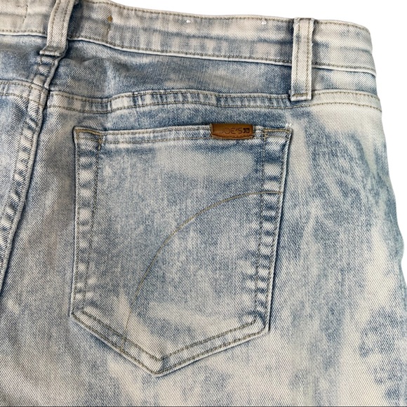 Joes JD size W 31 light wash skinny jeans with a tie dye/bleach dye type design - Picture 7 of 16
